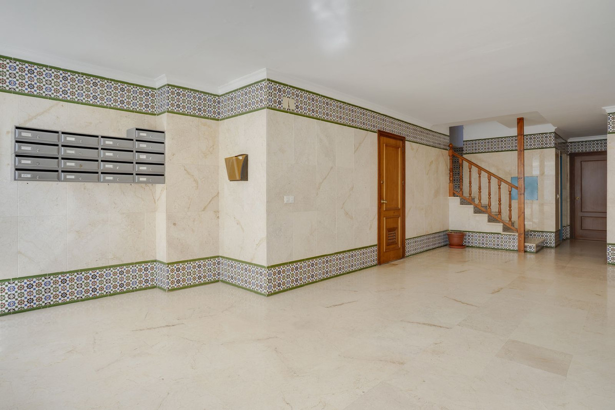4 Bed Apartment for sale in San Luis De Sabinillas Costa Del Sol, Málaga, Spain