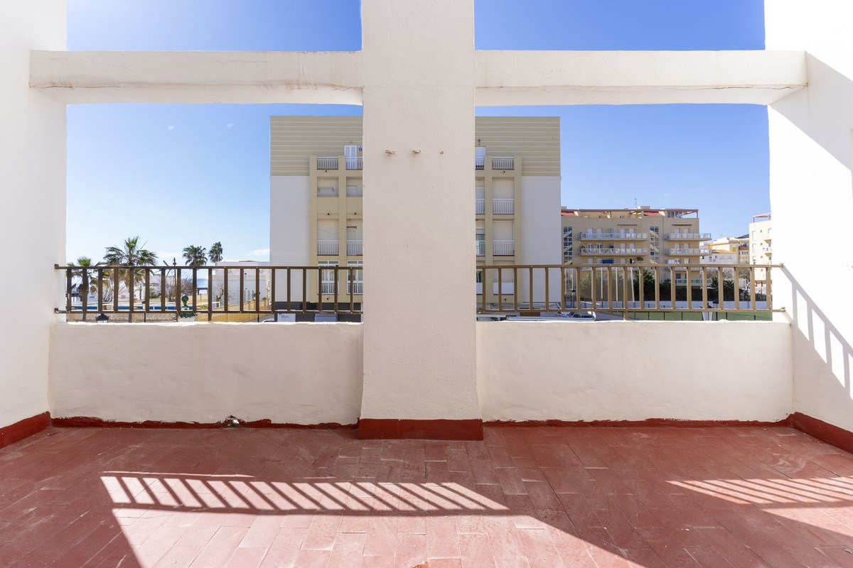 4 Bed Apartment for sale in San Luis De Sabinillas Costa Del Sol, Málaga, Spain