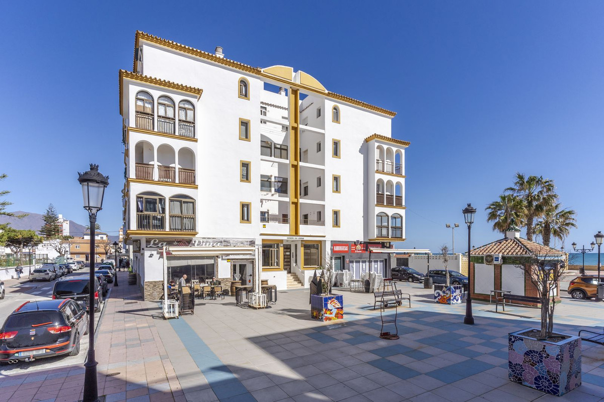 4 Bed Apartment for sale in San Luis De Sabinillas Costa Del Sol, Málaga, Spain