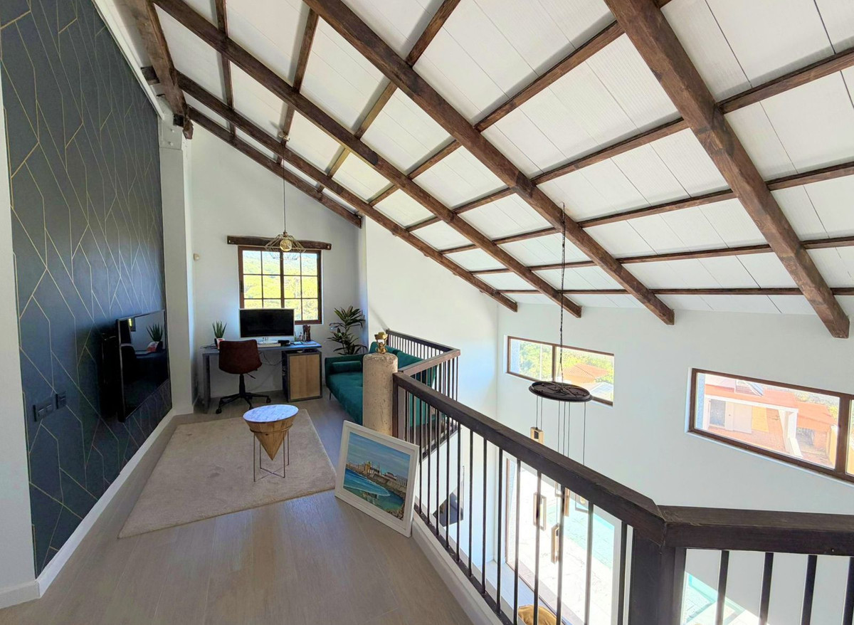 Se vende Villa - Chalet de 3 dormitorios en Costa Del Sol, Cadiz, España