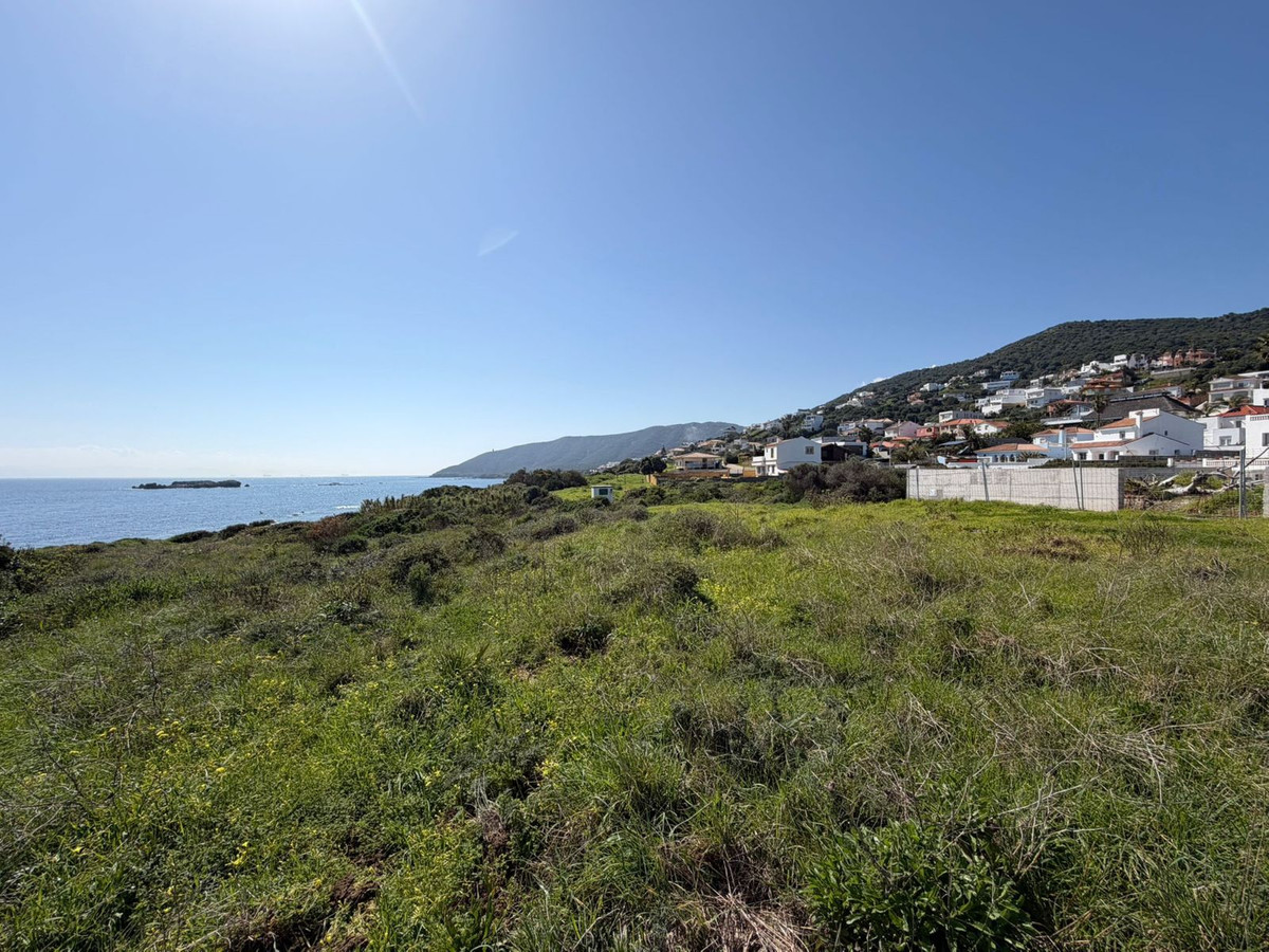 Se vende Villa - Chalet de 3 dormitorios en Costa Del Sol, Cadiz, España