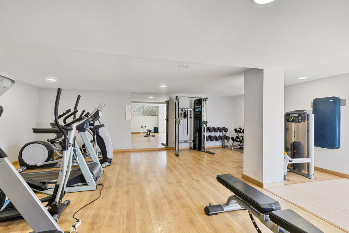 3 Bed Apartment for sale in Benalmadena Costa Costa Del Sol, Málaga, Spain