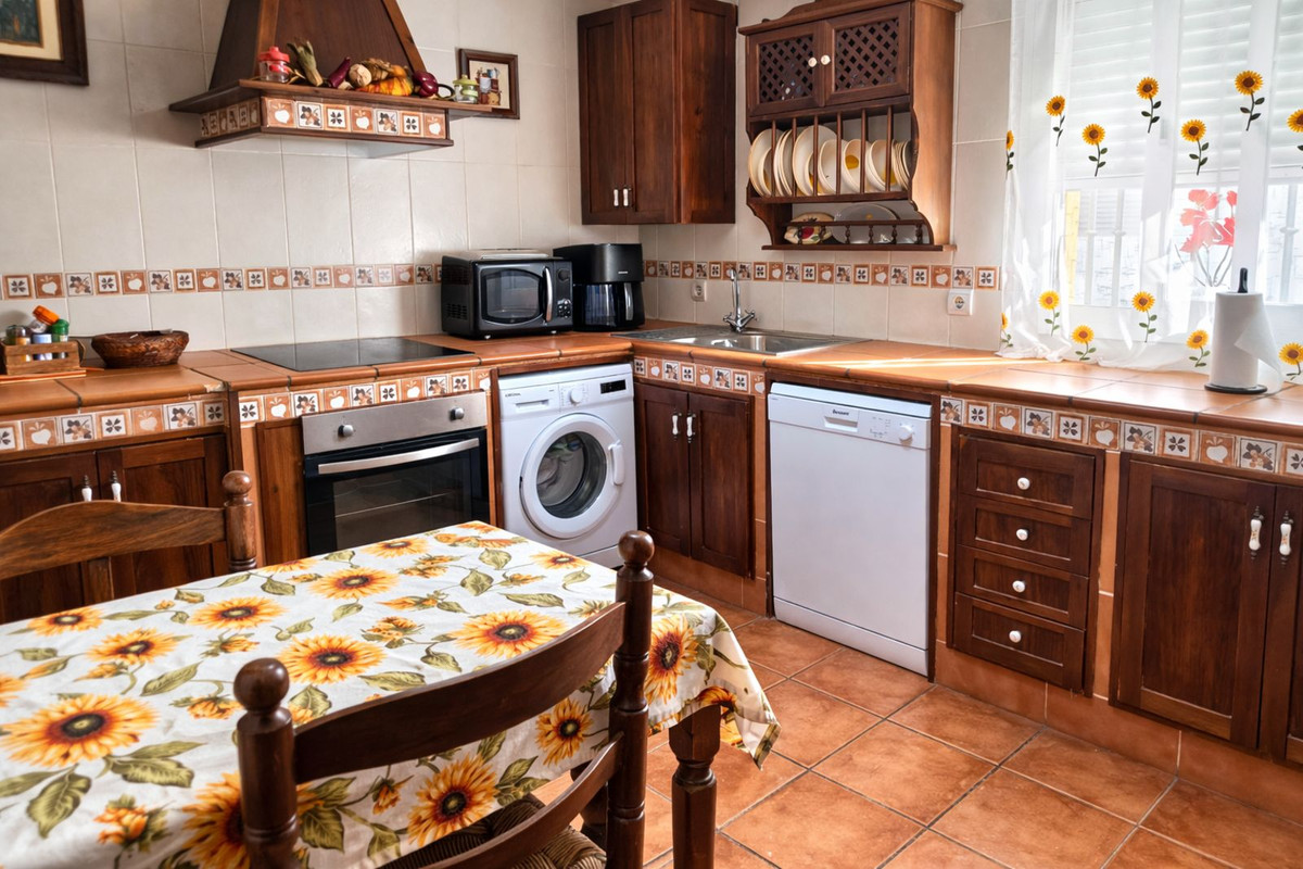 Se vende Adosada de 3 dormitorios en Costa Del Sol, Cadiz, España