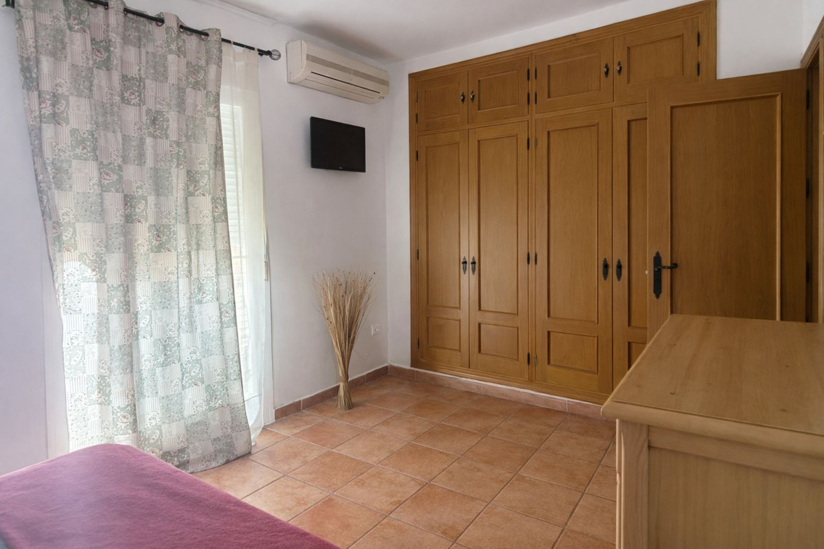 Se vende Adosada de 3 dormitorios en Costa Del Sol, Cadiz, España