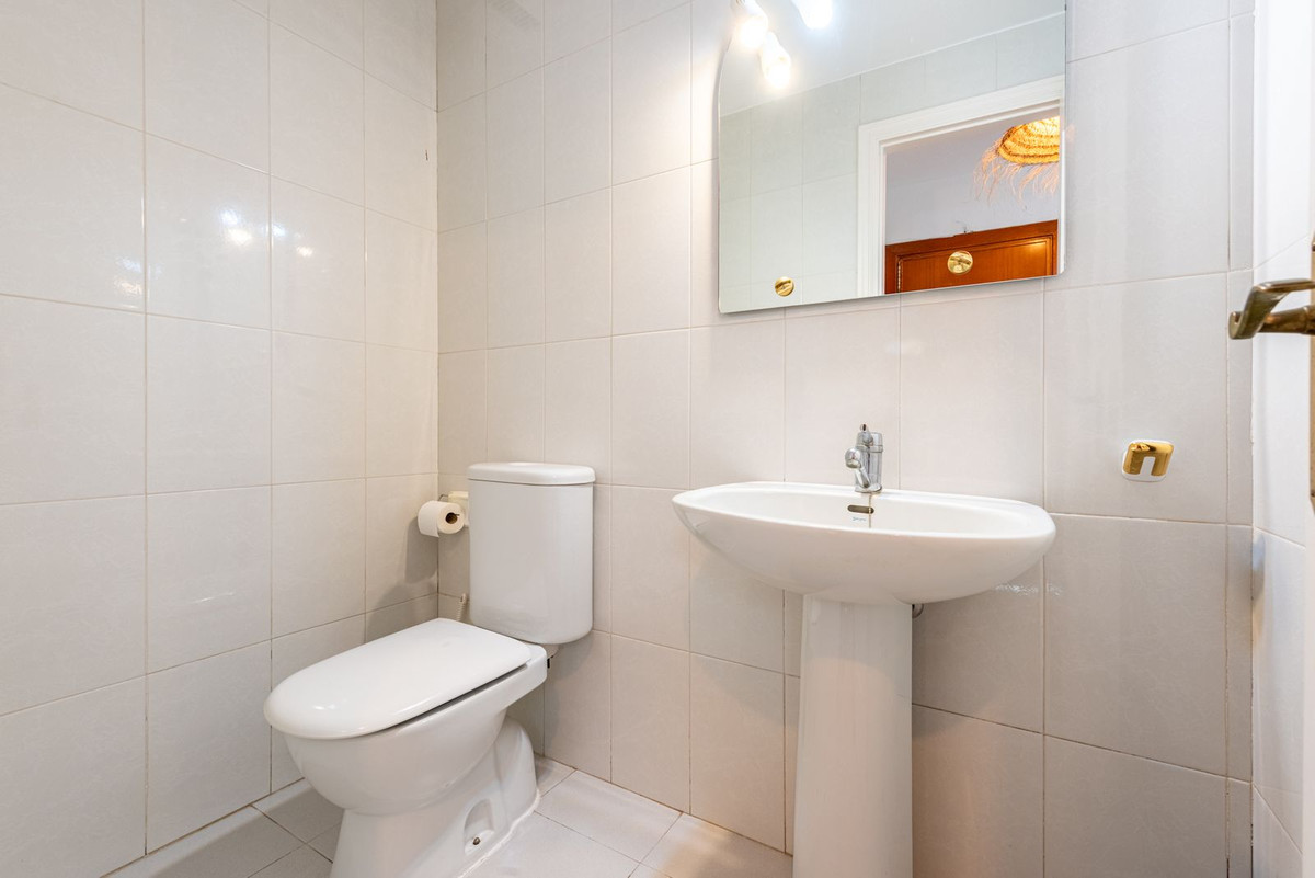 4 Bed Townhouse for sale in Atalaya Costa Del Sol, Málaga, Spain