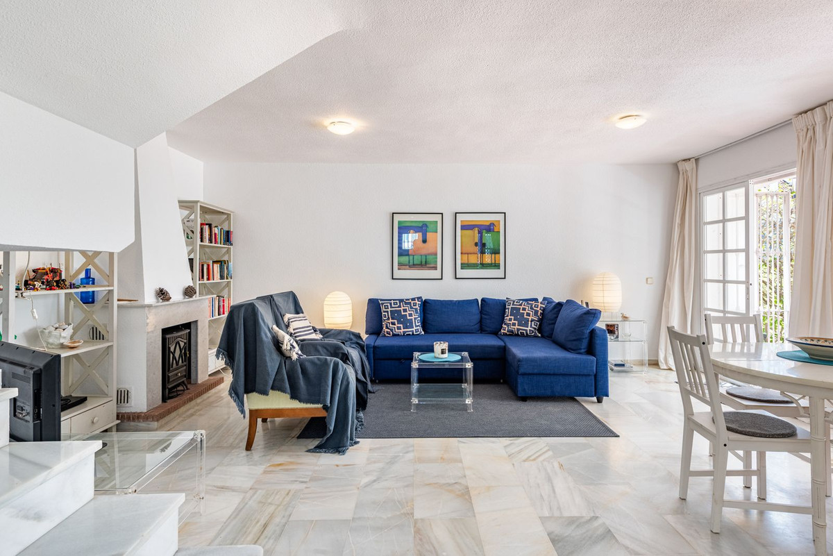 4 Bed Townhouse for sale in Atalaya Costa Del Sol, Málaga, Spain
