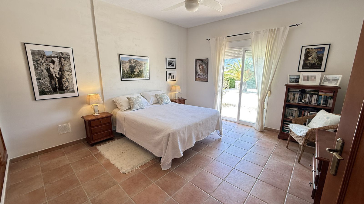 4 Bed Townhouse for sale in Alora Costa Del Sol, Málaga, Spain