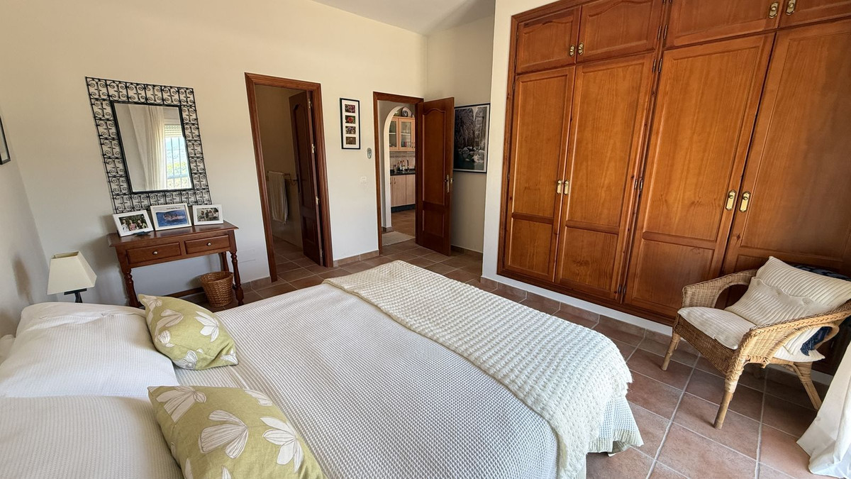 4 Bed Townhouse for sale in Alora Costa Del Sol, Málaga, Spain