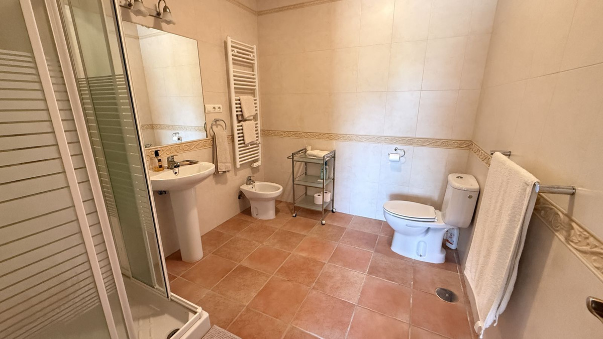 4 Bed Townhouse for sale in Alora Costa Del Sol, Málaga, Spain