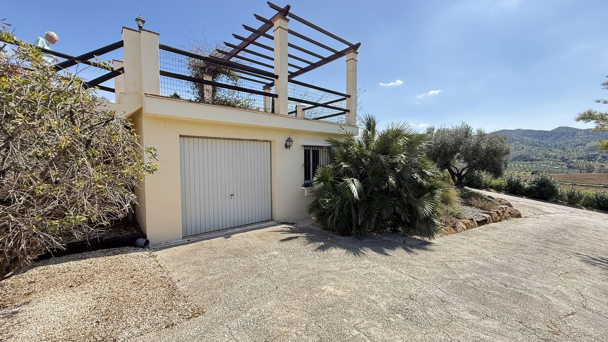 4 Bed Townhouse for sale in Alora Costa Del Sol, Málaga, Spain