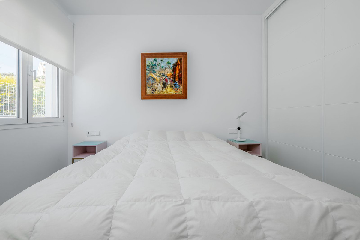 2 Bed Apartment for sale in Benalmadena Costa Costa Del Sol, Málaga, Spain
