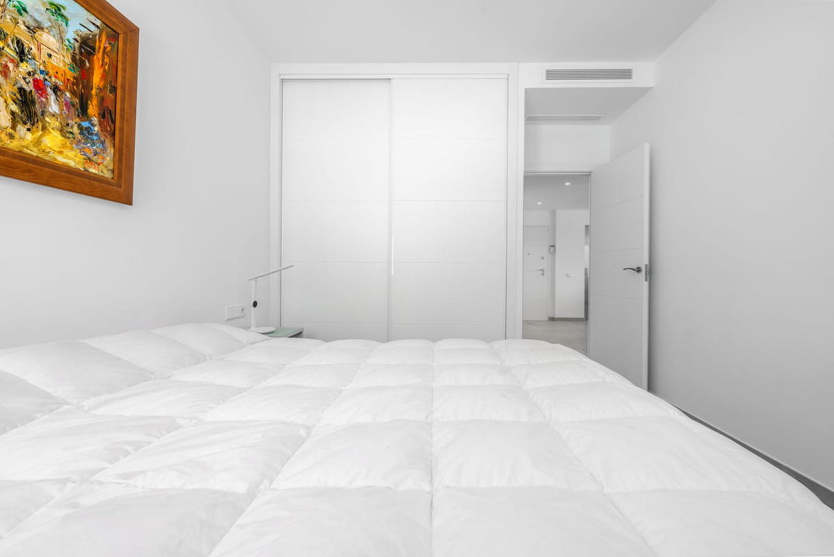 2 Bed Apartment for sale in Benalmadena Costa Costa Del Sol, Málaga, Spain