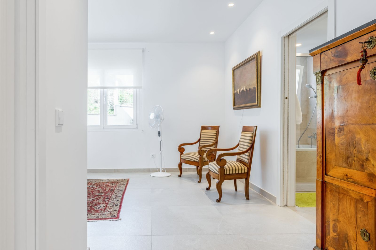 2 Bed Apartment for sale in Benalmadena Costa Costa Del Sol, Málaga, Spain