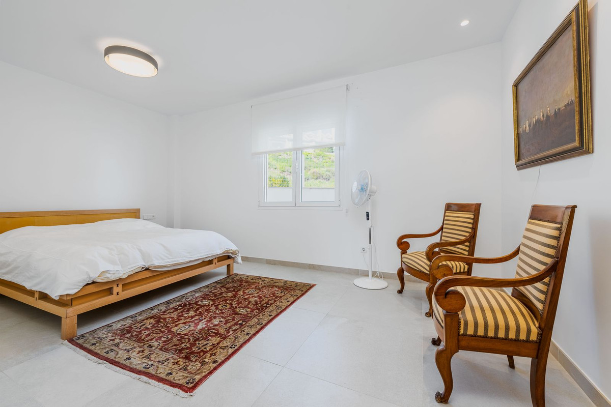 2 Bed Apartment for sale in Benalmadena Costa Costa Del Sol, Málaga, Spain