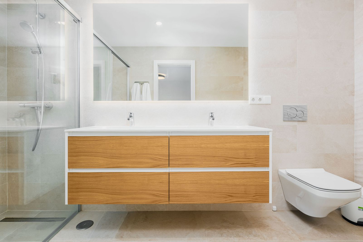 2 Bed Apartment for sale in Benalmadena Costa Costa Del Sol, Málaga, Spain