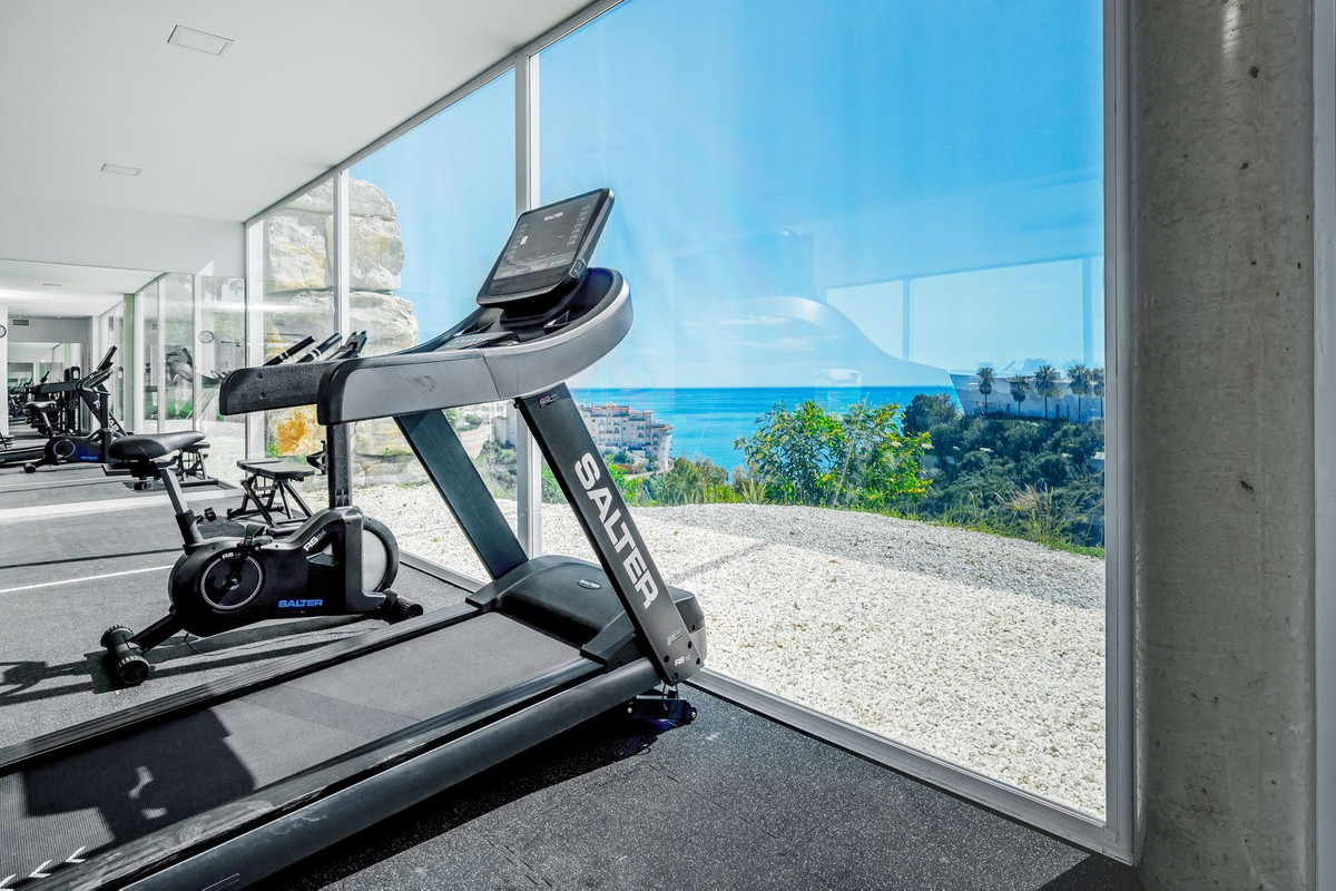 2 Bed Apartment for sale in Benalmadena Costa Costa Del Sol, Málaga, Spain