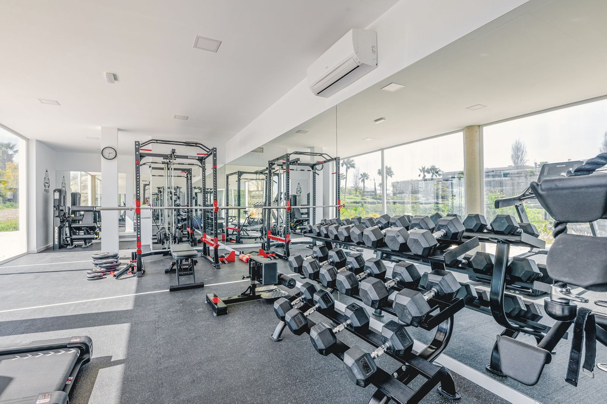 2 Bed Apartment for sale in Benalmadena Costa Costa Del Sol, Málaga, Spain