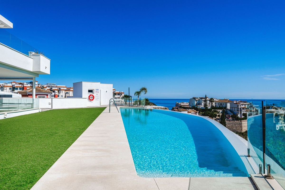 2 Bed Apartment for sale in Benalmadena Costa Costa Del Sol, Málaga, Spain
