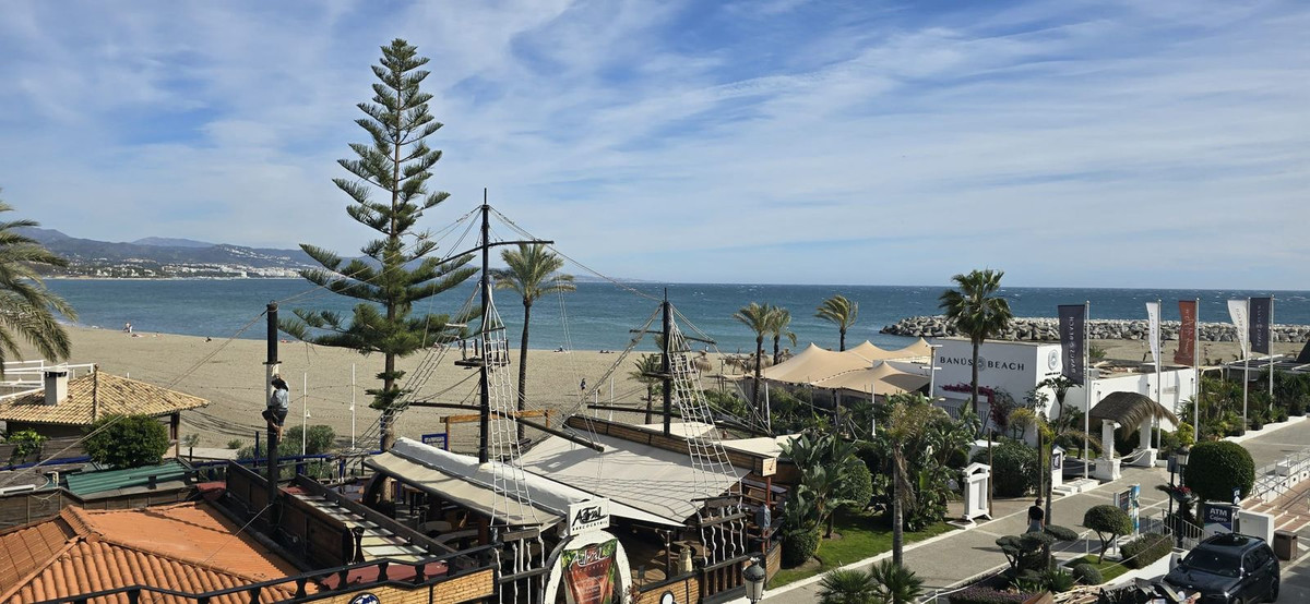 1 Bed Apartment for sale in Puerto Banús Costa Del Sol, Málaga, Spain