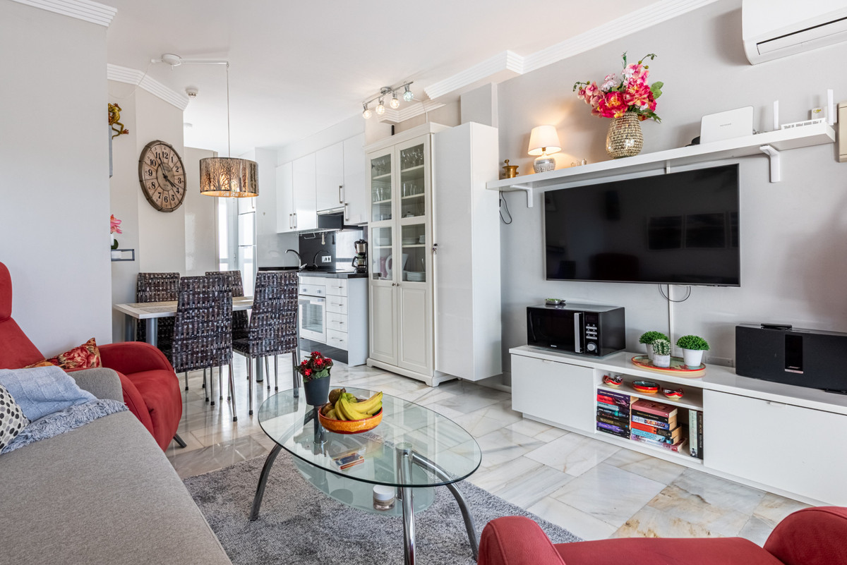 2 Bed Townhouse for sale in Cabopino Costa Del Sol, Málaga, Spain