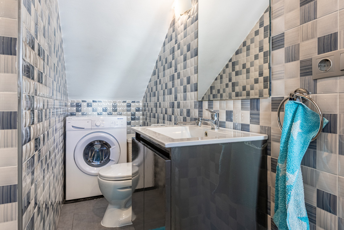 2 Bed Townhouse for sale in Cabopino Costa Del Sol, Málaga, Spain