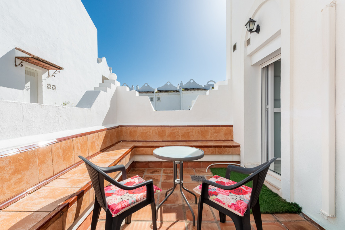 2 Bed Townhouse for sale in Cabopino Costa Del Sol, Málaga, Spain
