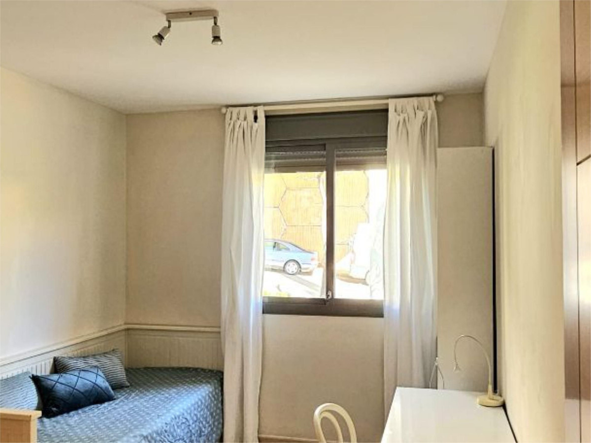 Se vende Apartamento Planta Media de 3 dormitorios en Costa Del Sol, Málaga, España