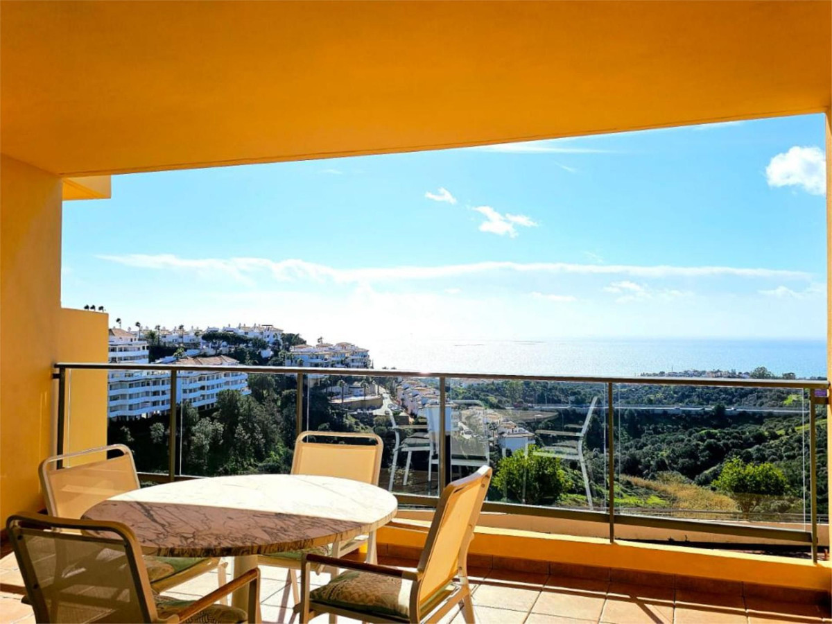 Se vende Apartamento Planta Media de 3 dormitorios en Costa Del Sol, Málaga, España