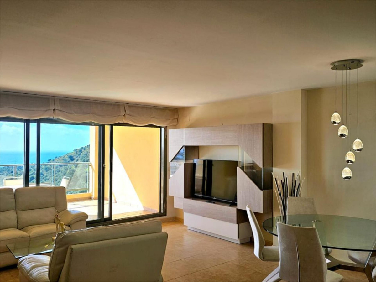 Se vende Apartamento Planta Media de 3 dormitorios en Costa Del Sol, Málaga, España