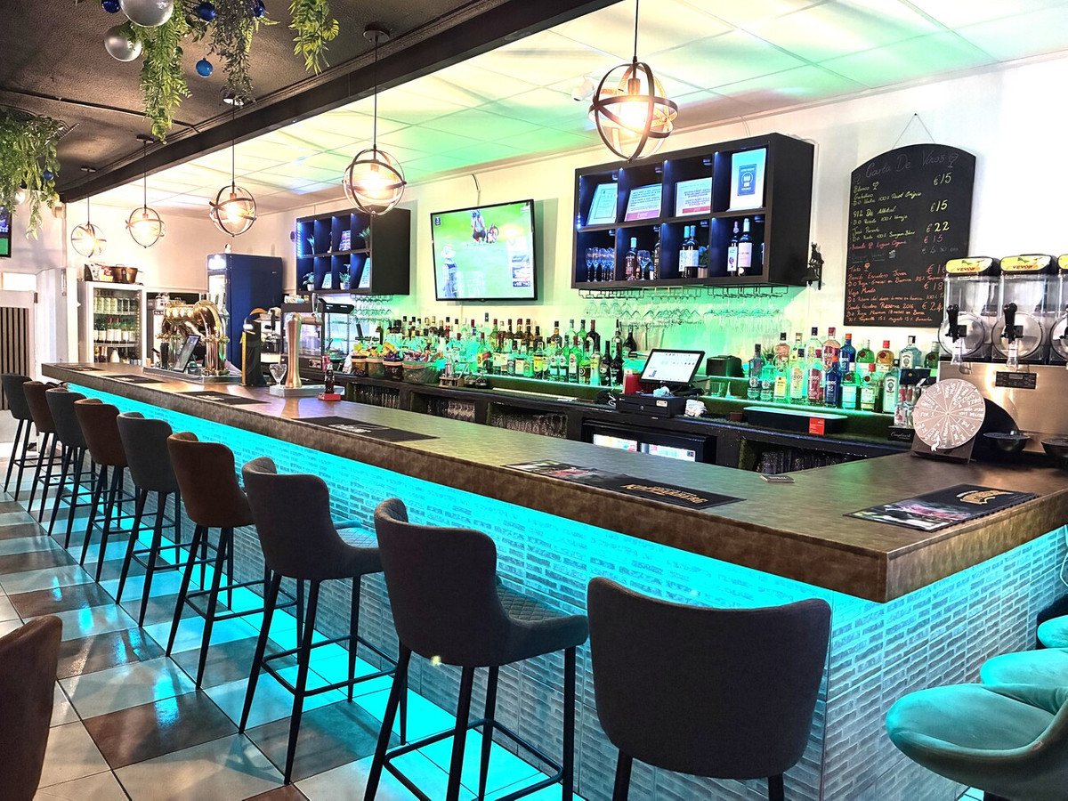 Commercial unit for sale in San Miguel De Salinas Costa Blanca, Alicante, Spain