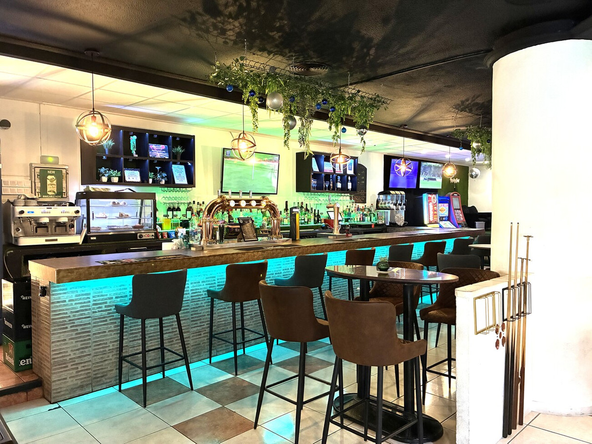 Se vende Otro  en Costa Blanca, Alicante, España