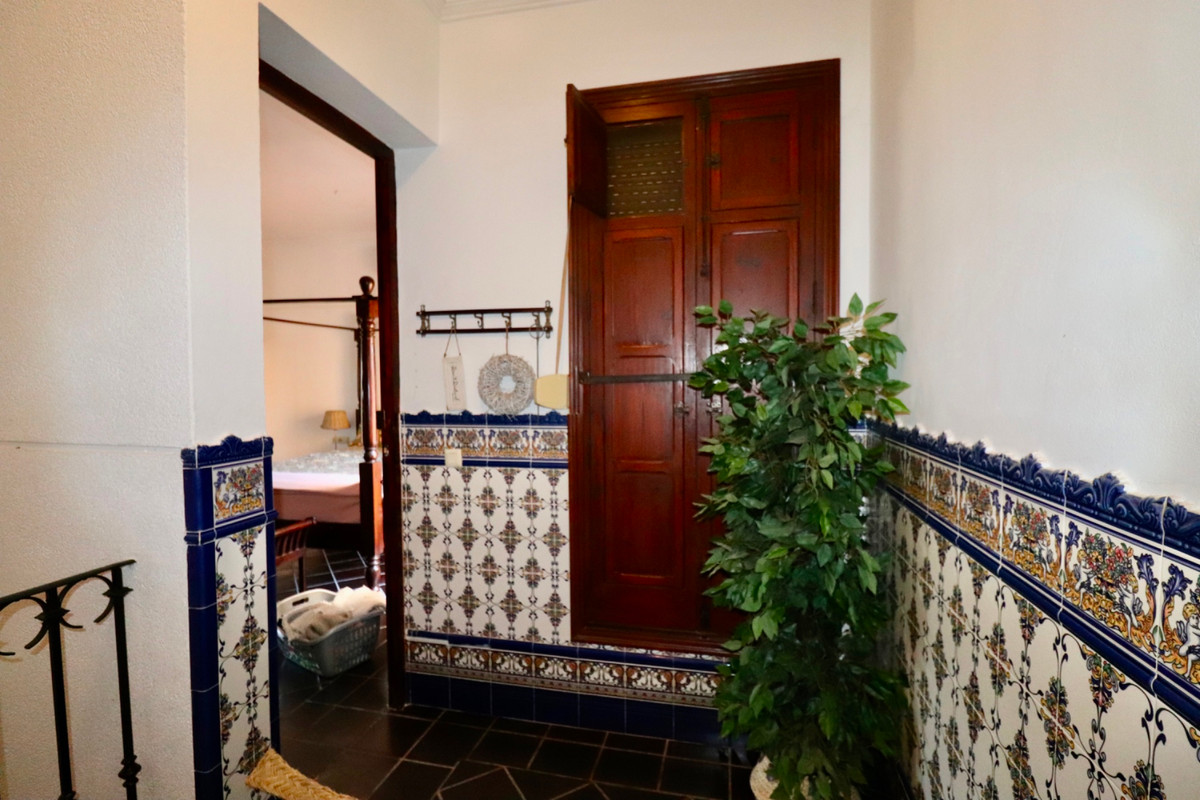 Se vende Villa - Chalet de 6 dormitorios en Costa Blanca, Alicante, España