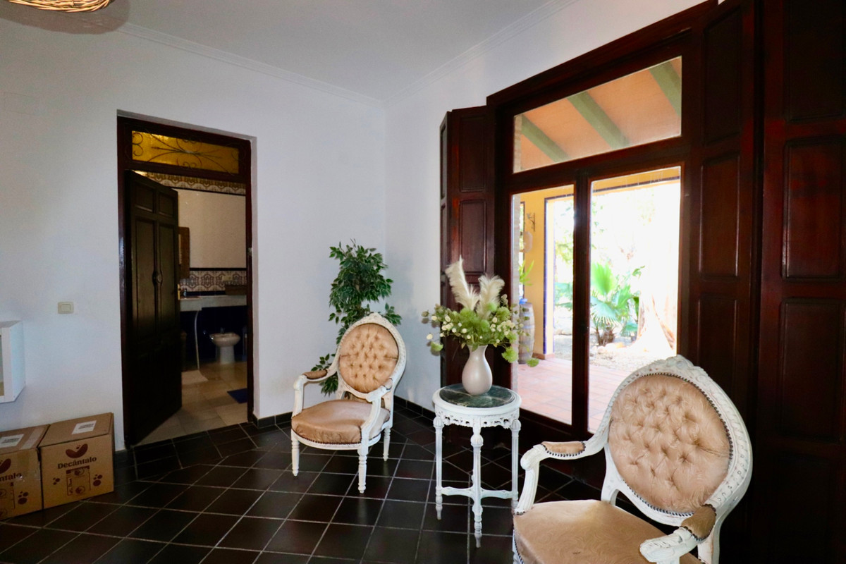 Se vende Villa - Chalet de 6 dormitorios en Costa Blanca, Alicante, España