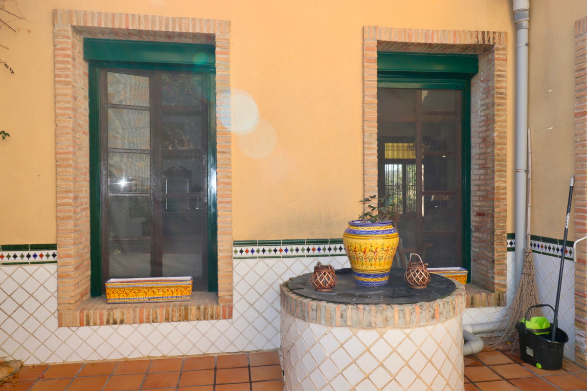 Se vende Villa - Chalet de 6 dormitorios en Costa Blanca, Alicante, España