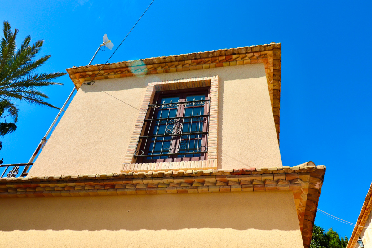 Se vende Villa - Chalet de 6 dormitorios en Costa Blanca, Alicante, España