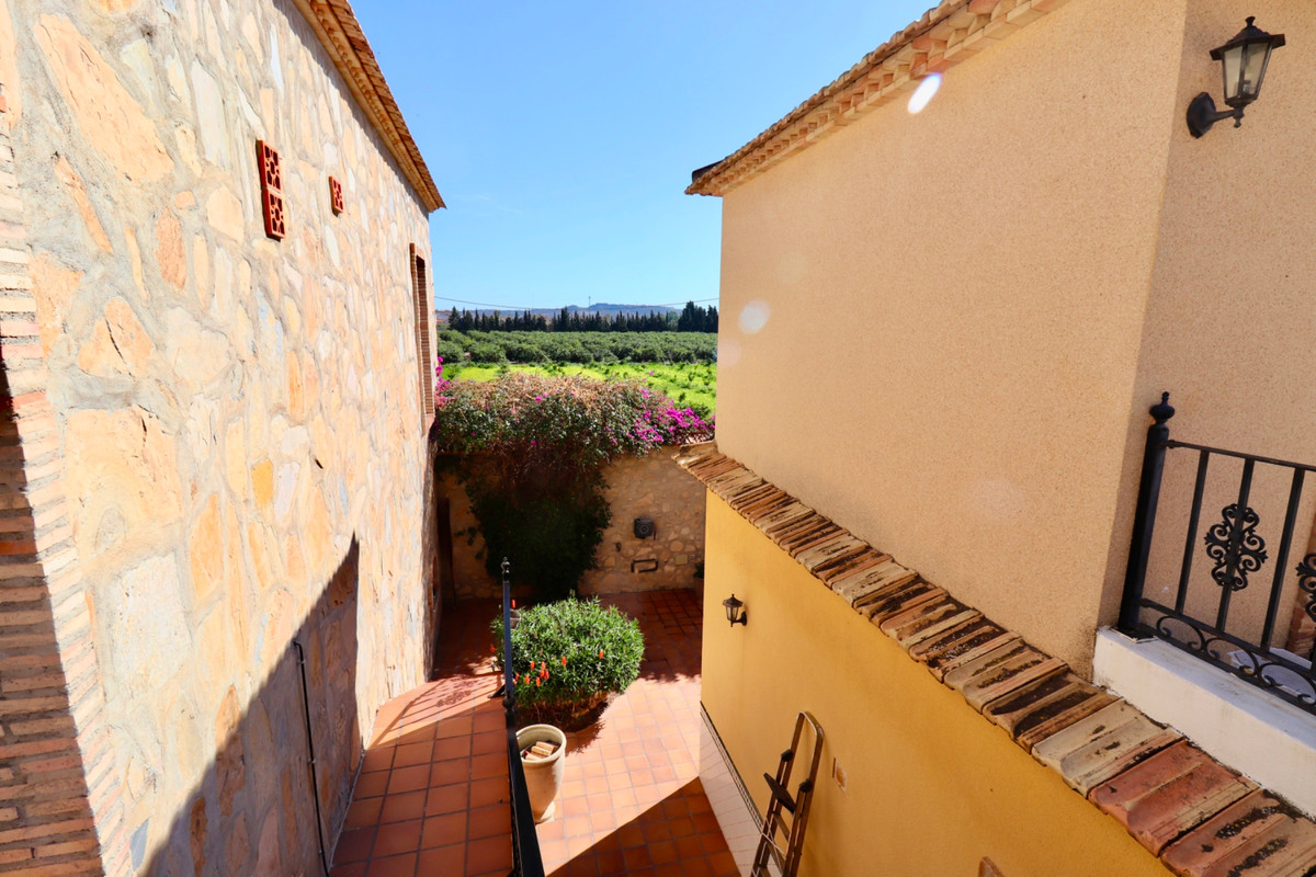 Se vende Villa - Chalet de 6 dormitorios en Costa Blanca, Alicante, España