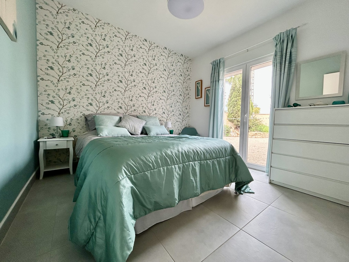6 Bed Townhouse for sale in Cabo Roig Costa Blanca, Alicante, Spain