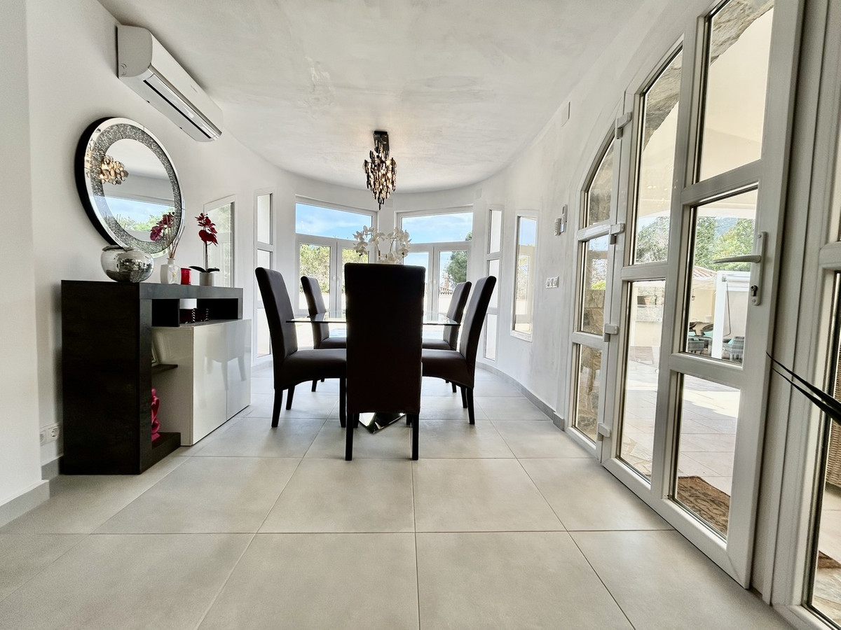 6 Bed Townhouse for sale in Cabo Roig Costa Blanca, Alicante, Spain