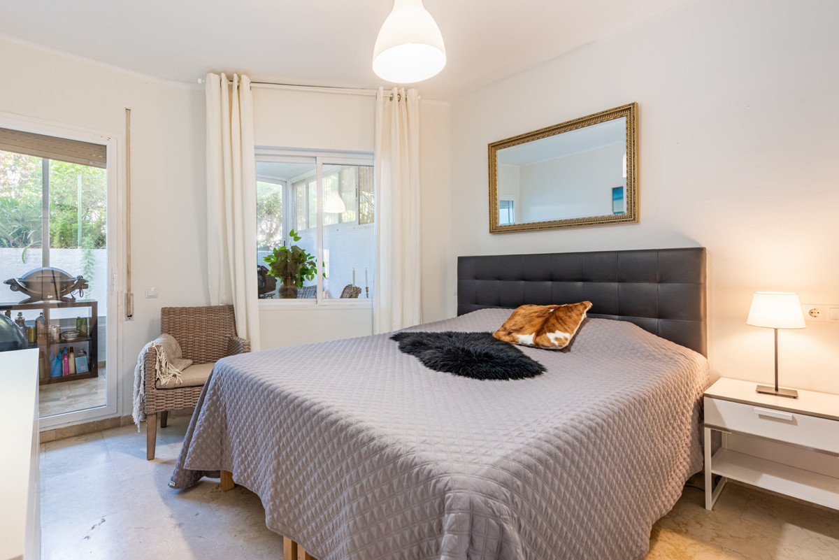 Se vende Apartamento Planta Baja de 2 dormitorios en Costa Del Sol, Málaga, España