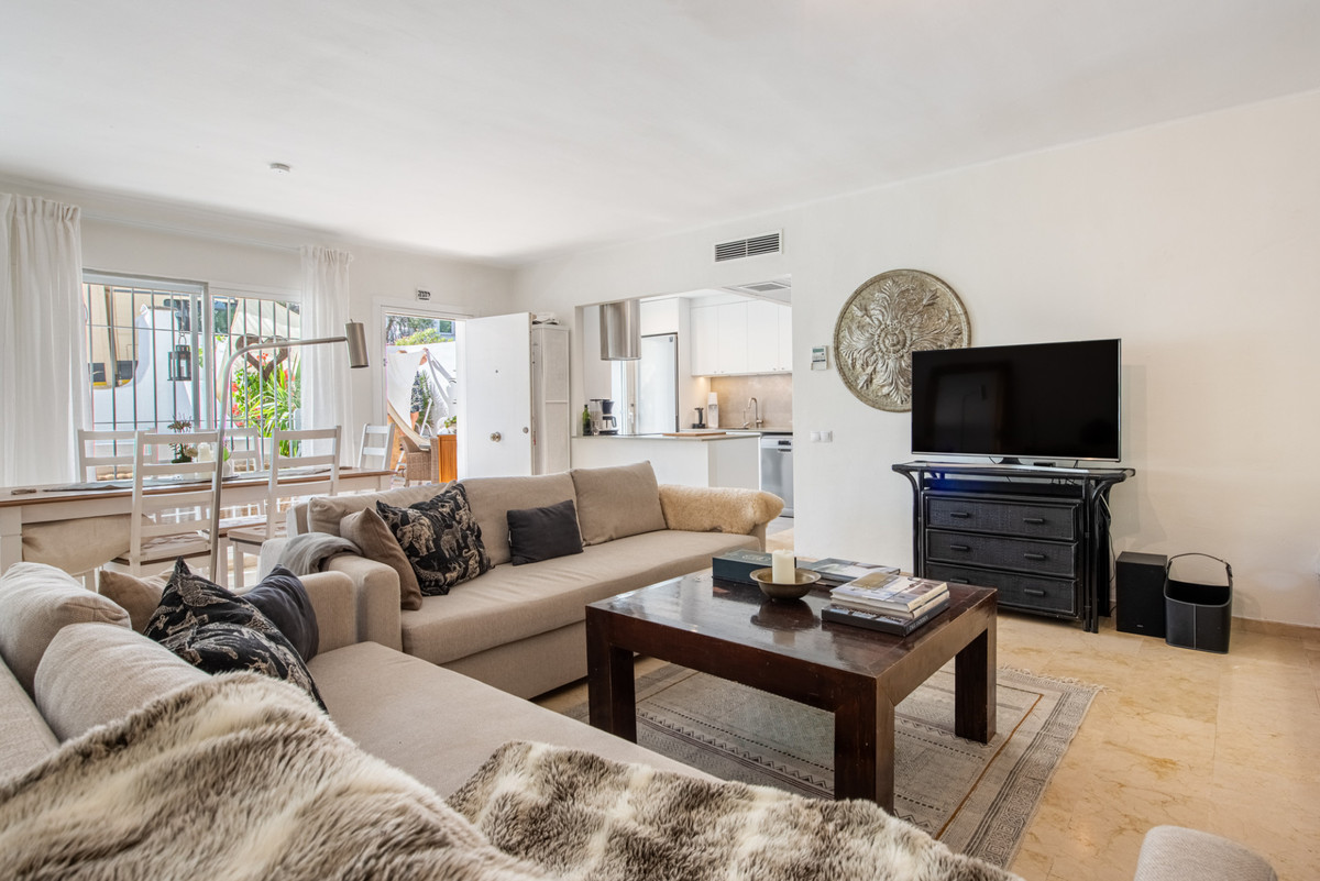 Se vende Apartamento Planta Baja de 2 dormitorios en Costa Del Sol, Málaga, España