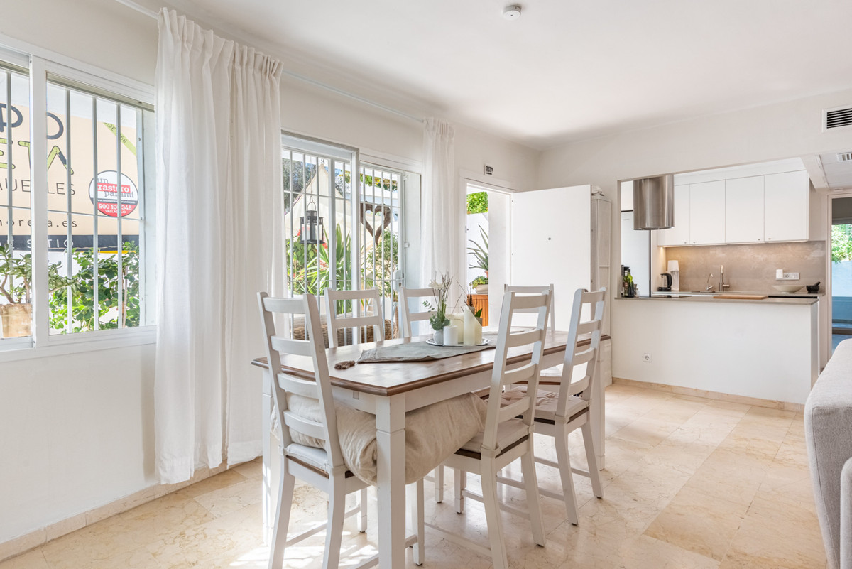 Se vende Apartamento Planta Baja de 2 dormitorios en Costa Del Sol, Málaga, España