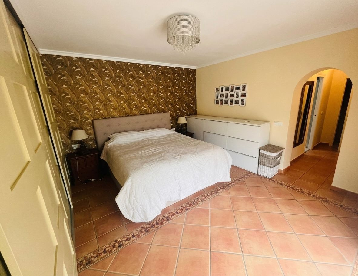 Se vende Villa - Chalet de 3 dormitorios en Costa Blanca, Alicante, España