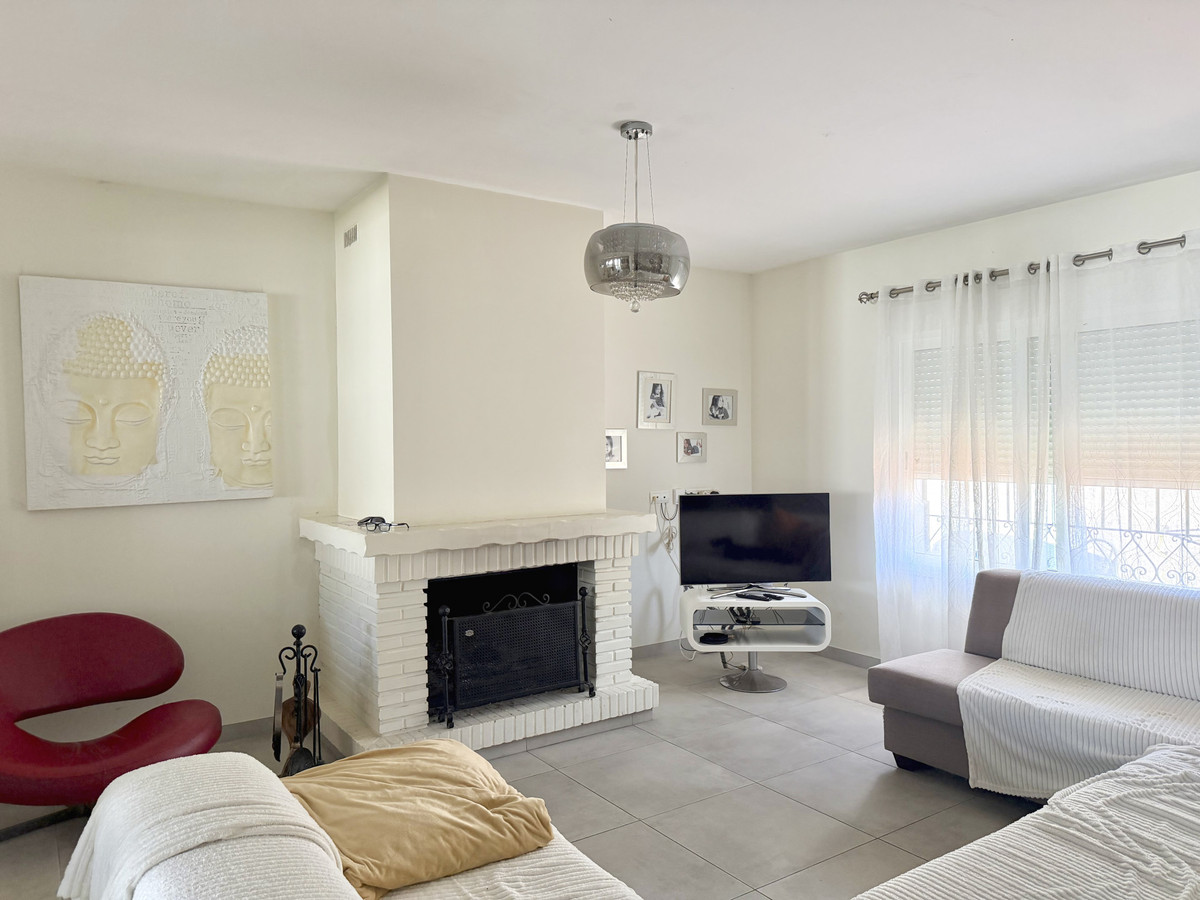 Se vende Villa - Chalet de 3 dormitorios en Costa Del Sol, Málaga, España