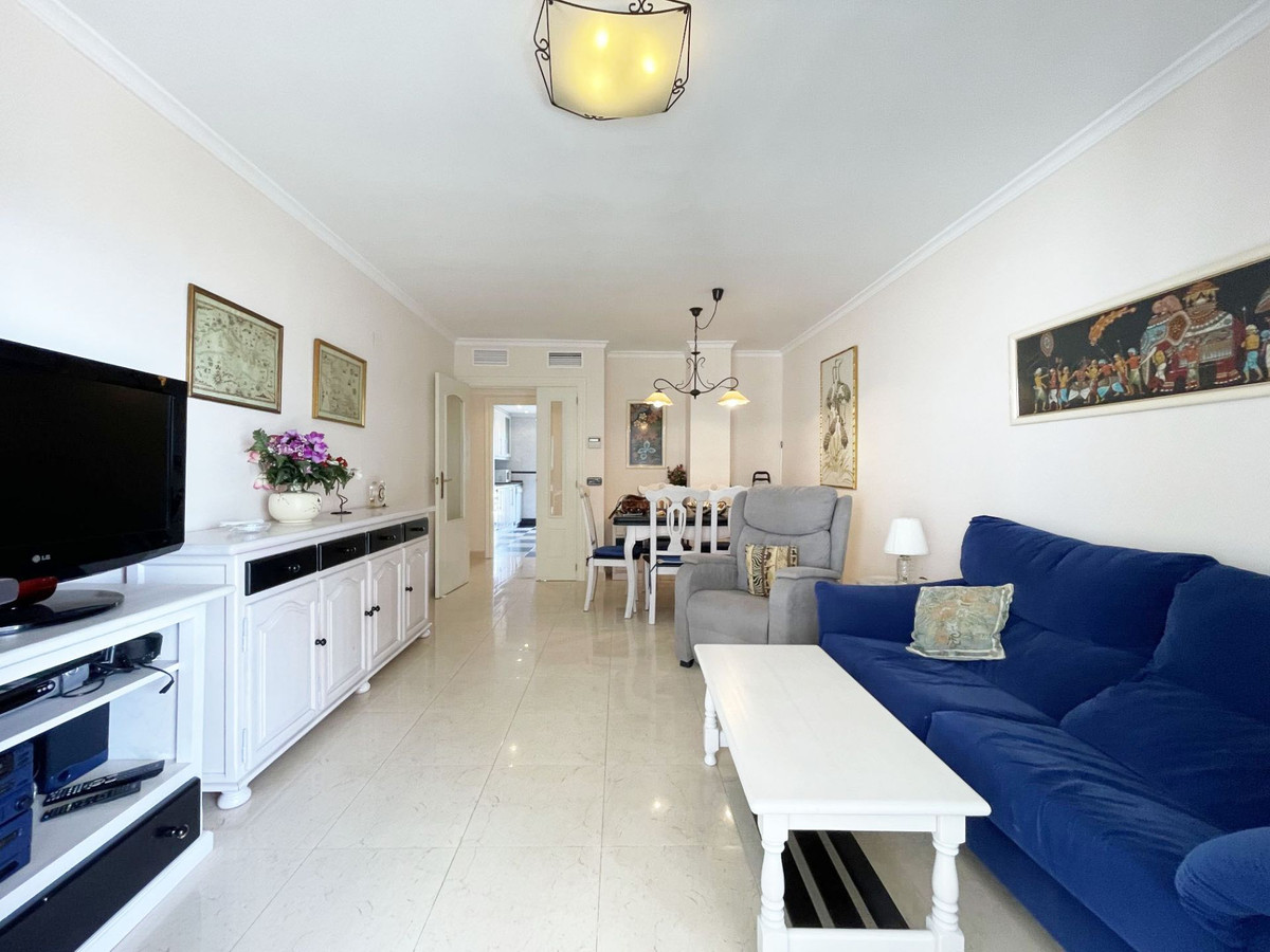 Se vende Apartamento Planta Media de 3 dormitorios en Costa Blanca, Alicante, España
