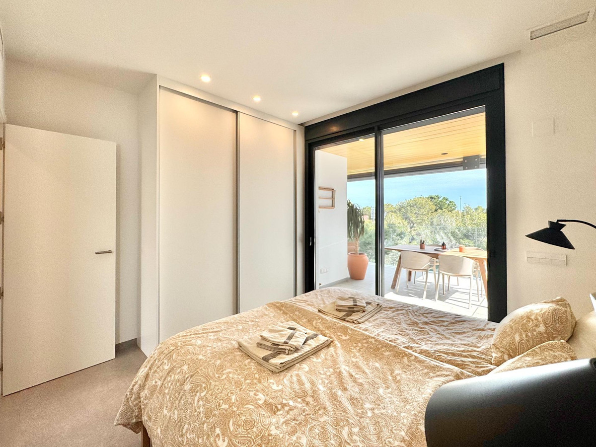 2 Bed Apartment for sale in Las Colinas Golf Costa Blanca, Alicante, Spain