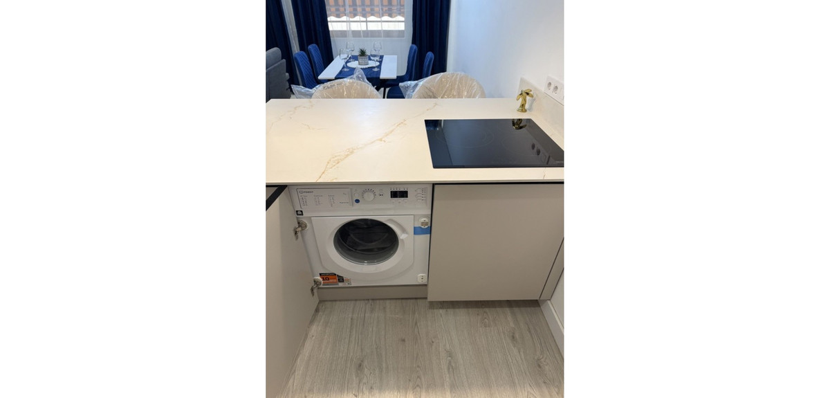 Se vende Apartamento Planta Media de 2 dormitorios en Costa Blanca, Alicante, España