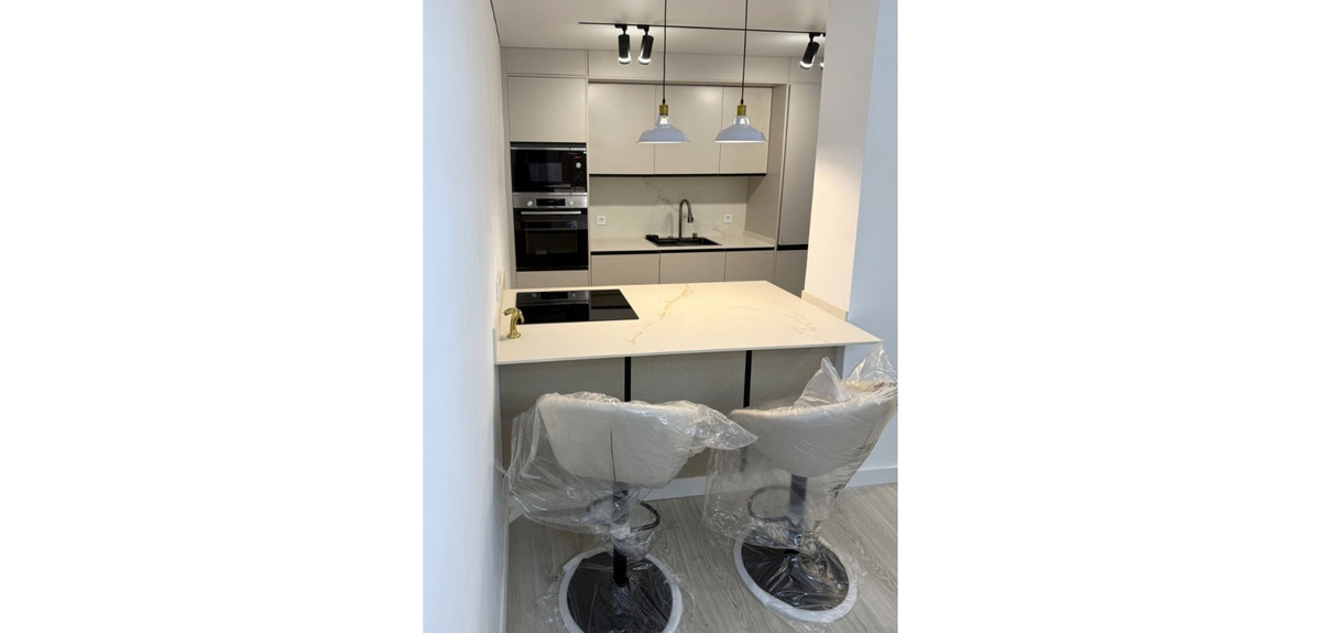 Se vende Apartamento Planta Media de 2 dormitorios en Costa Blanca, Alicante, España
