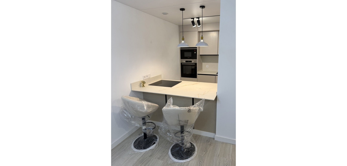 Se vende Apartamento Planta Media de 2 dormitorios en Costa Blanca, Alicante, España