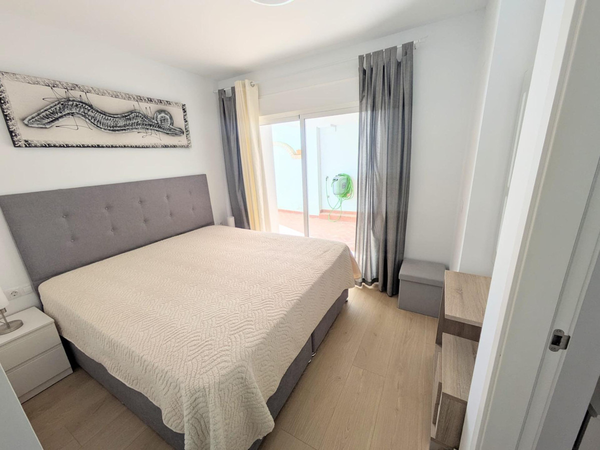 Se vende Villa - Chalet de 4 dormitorios en Costa Del Sol, Málaga, España