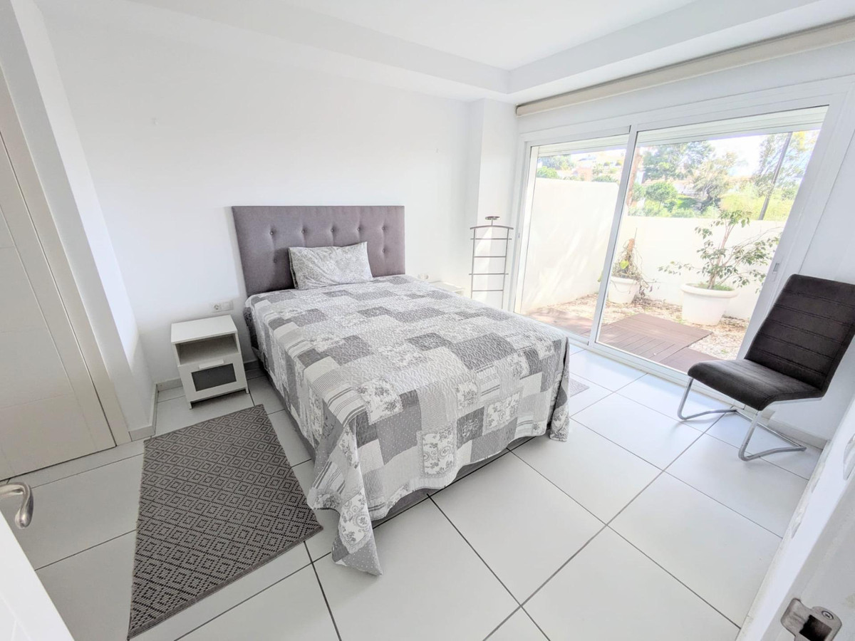 Se vende Villa - Chalet de 4 dormitorios en Costa Del Sol, Málaga, España